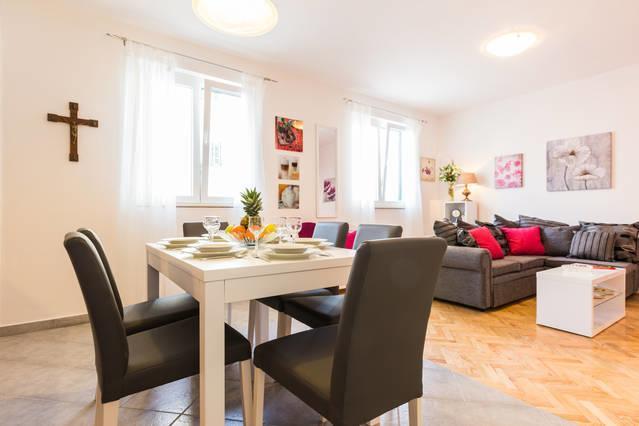 Apartment Masa Pirovac Eksteriør bilde