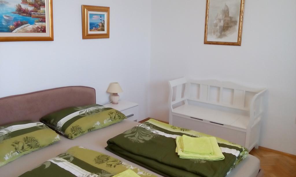Apartment Masa Pirovac Eksteriør bilde